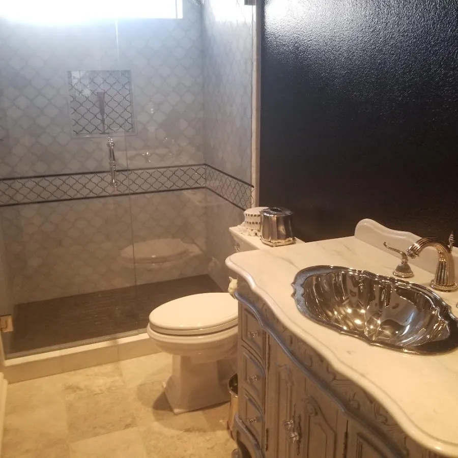 Professional plumbing work and bathroom remodeling in Central Point